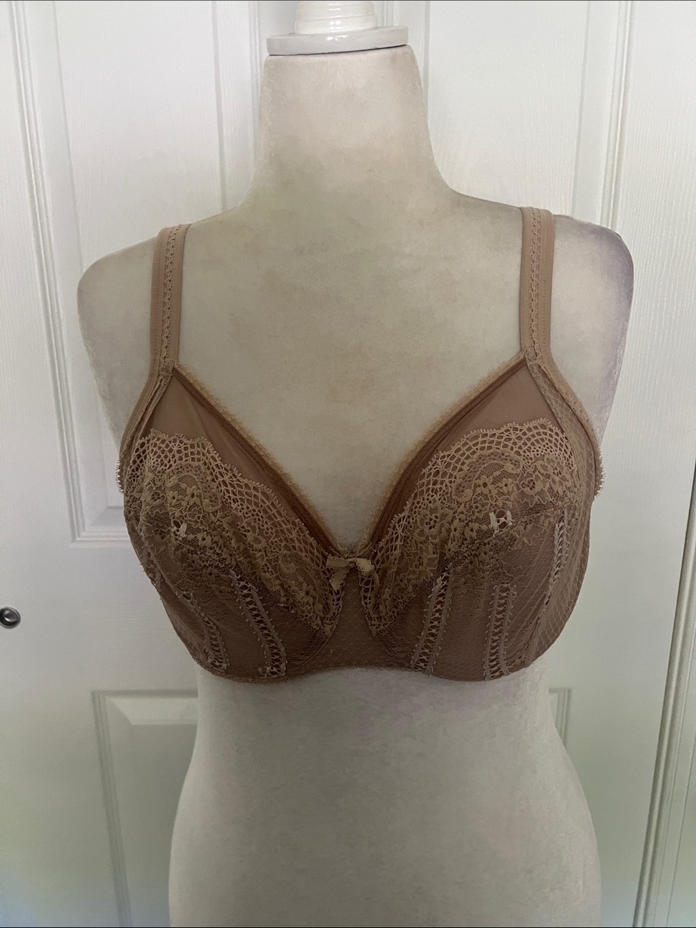 Wacoal Lace Underwire Bra Nude Beige 855216 Full Coverage Size 34DDD